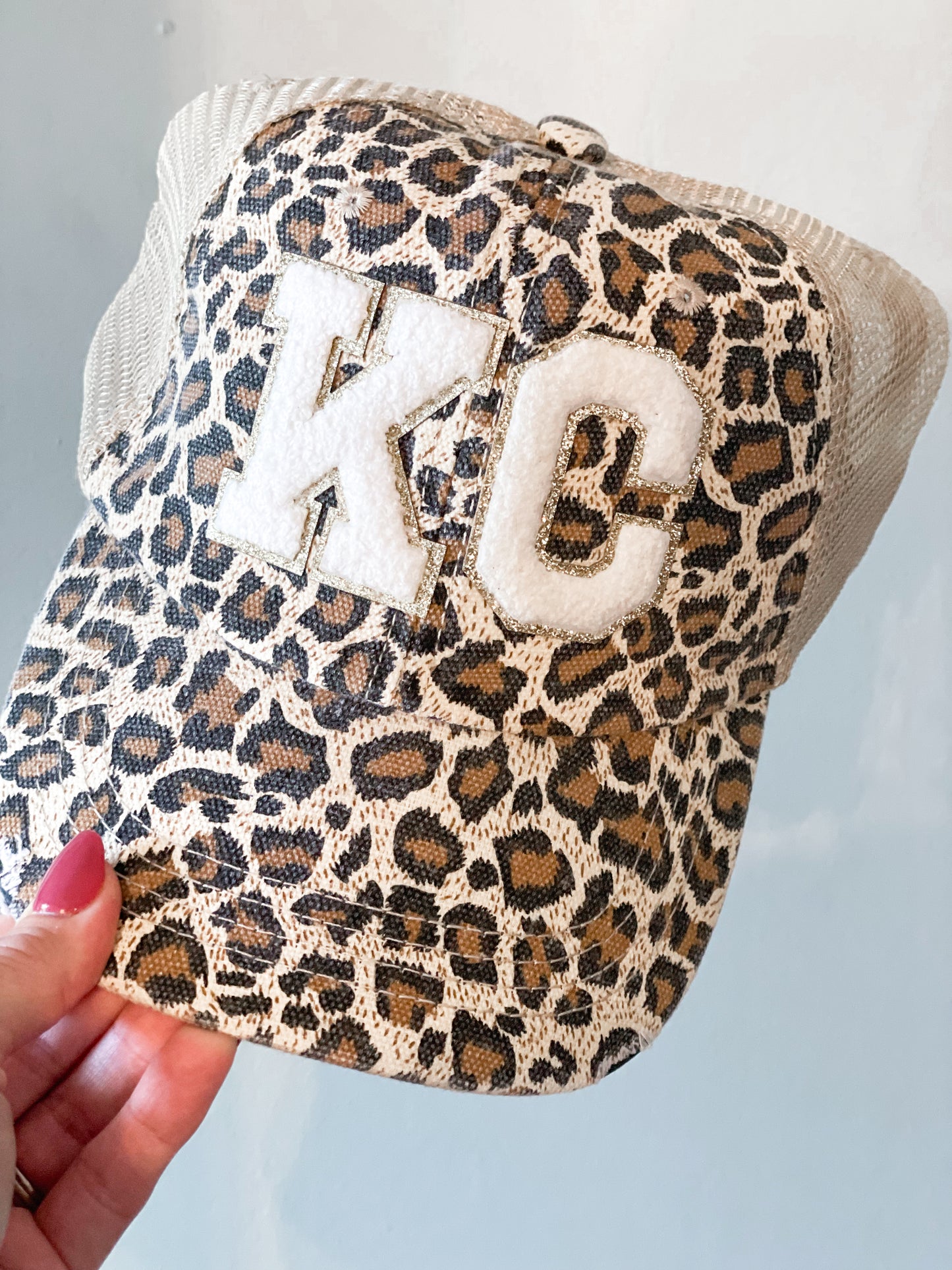 Tan Leopard w/White KC